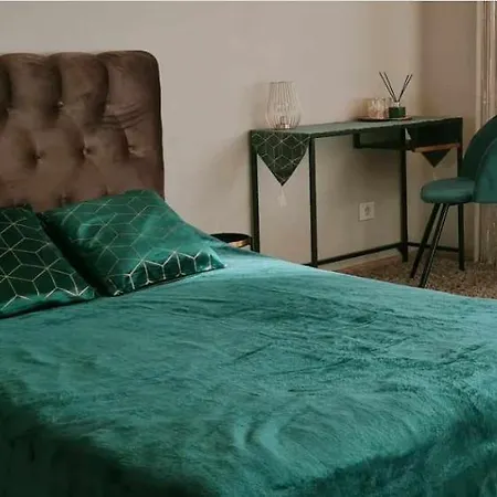 Διαμέρισμα Old Town Apartment, Free Parking In 300 M *