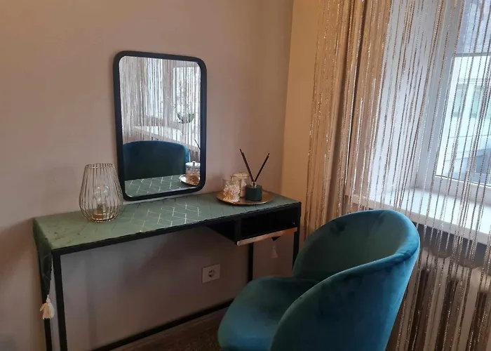 Old Town Apartment, Free Parking In 300 M * Κλαϊπέντα
