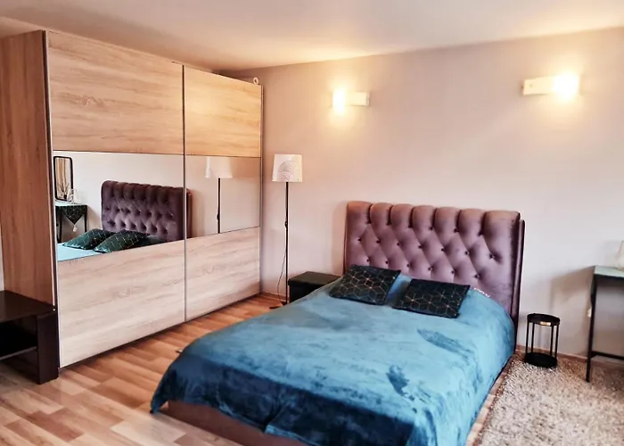 Old Town Apartment, Free Parking In 300 M Διαμέρισμα *